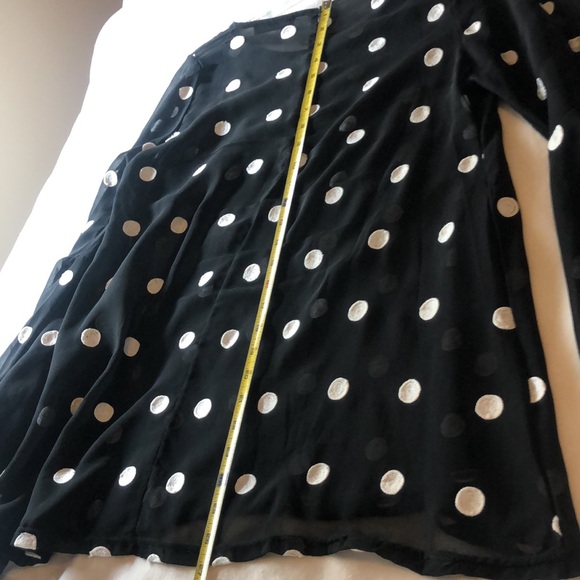 Sheer black and off white flared top with flared split sleeves. - Picture 5 of 11